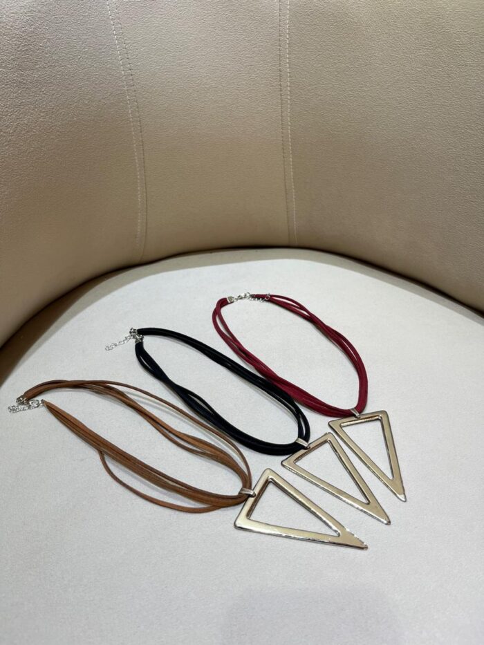 Choker Isoceles
