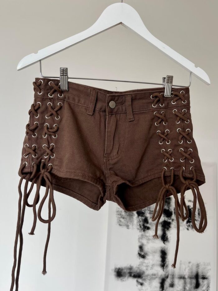 Short Atira - Image 3